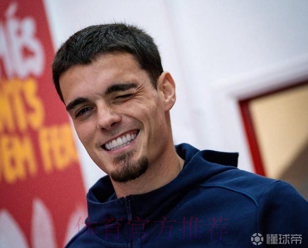 米体：那不勒斯将以1800万欧从赫罗纳签古铁雷斯